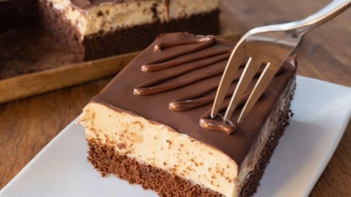 Čokoladna banana torta s kremastim filom