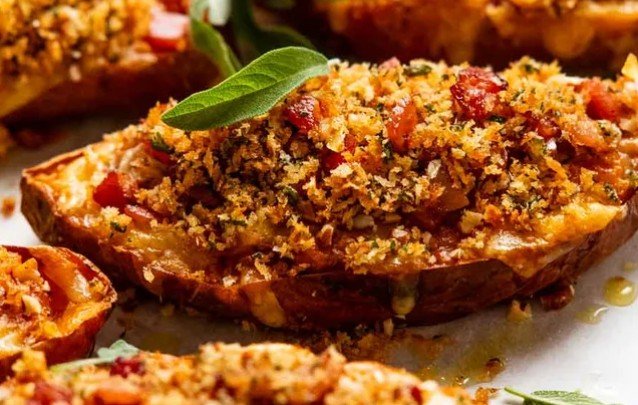 Punjeni batat sa slaninom, pekan orasima i kaduljom